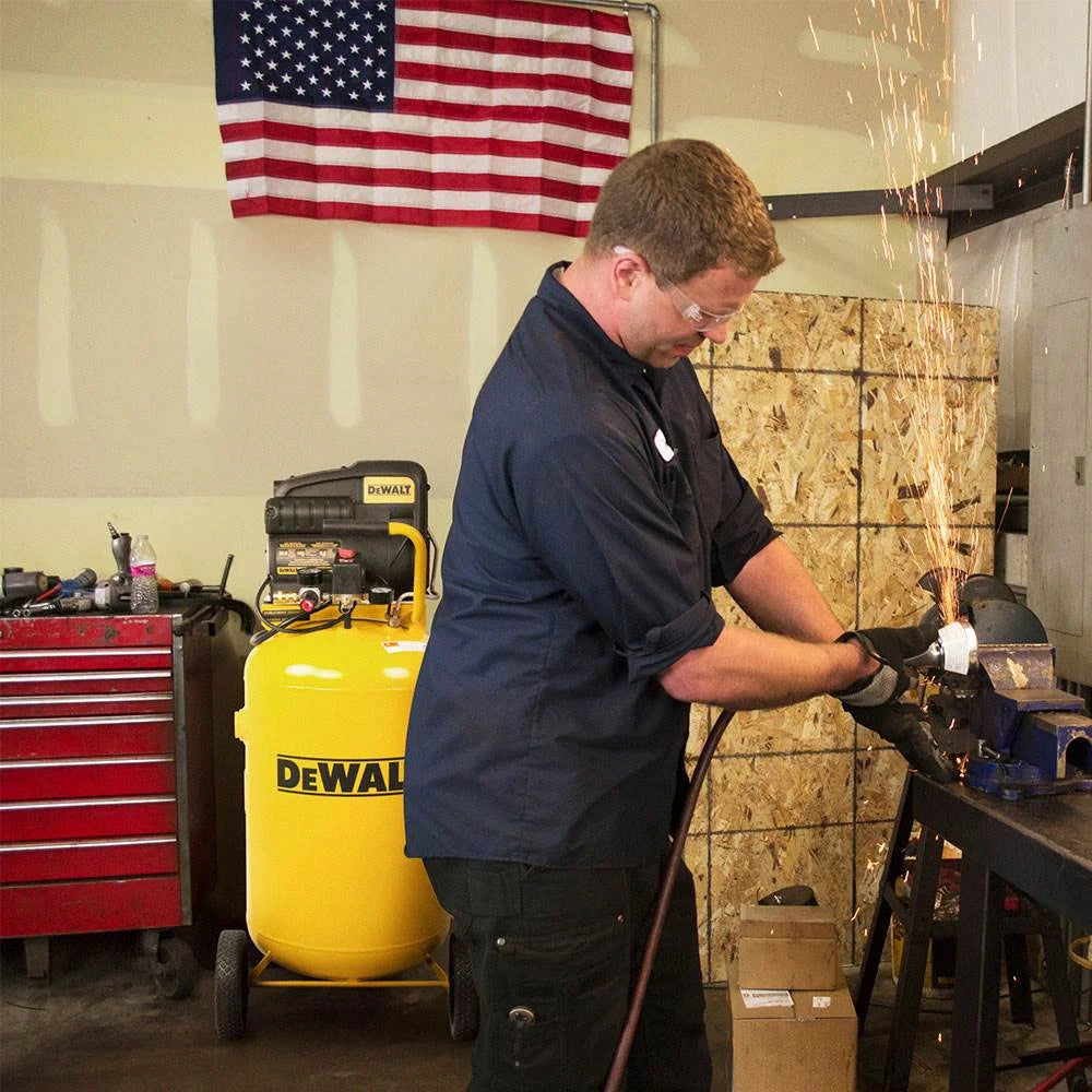 Dewalt Portable 30 Gallon Oil Free Electric Motor Vertical Air Compressor Tank - Product image 6