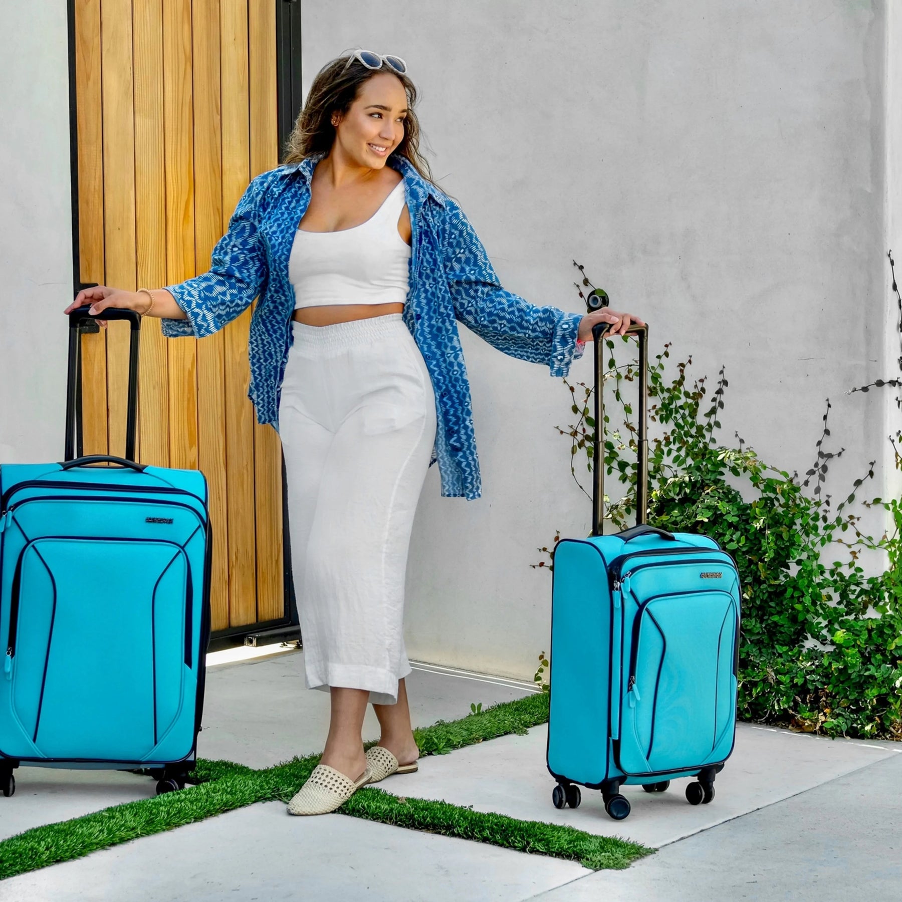 American Tourister X - Lite 3 - Piece Luggage Set with Spinner Wheels - Light Grey - Product image 37